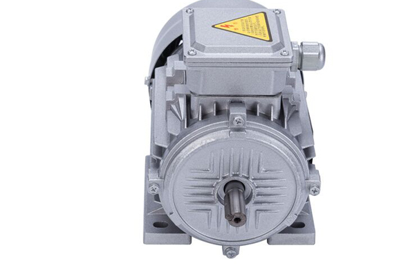 電機斷軸因什么而造成？